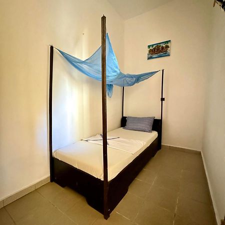 Guesthouse Cocotiers โกโตนู ภายนอก รูปภาพ