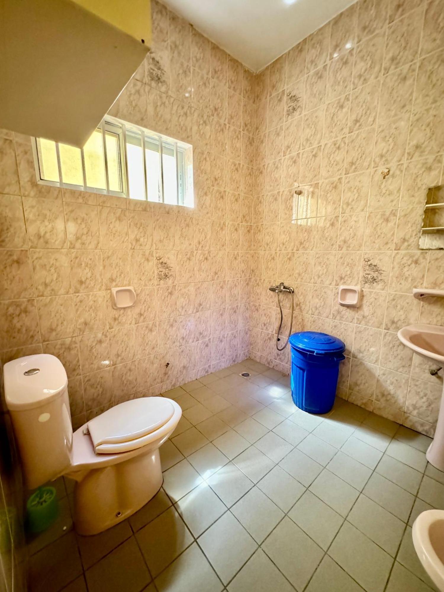 Guesthouse Cocotiers โกโตนู ภายนอก รูปภาพ